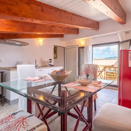 Coralgio Apartment *